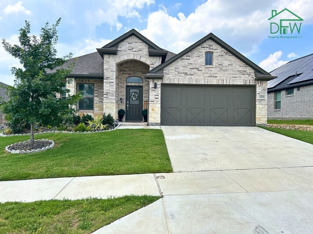 2508 Shakopee St, Fort Worth