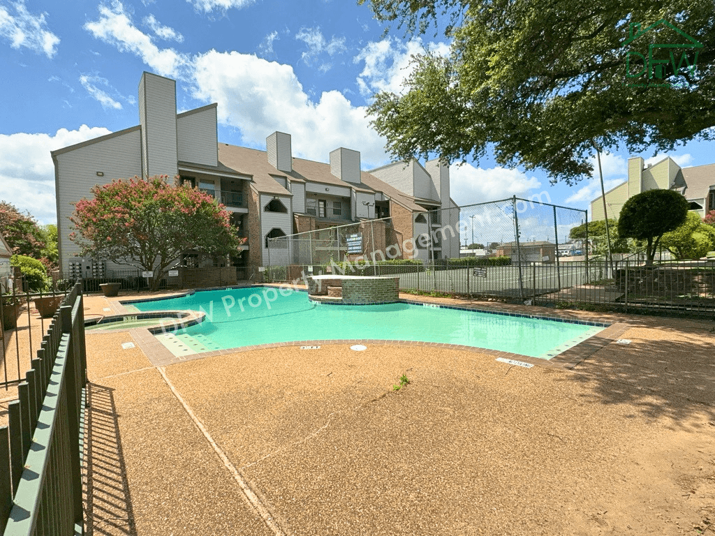 6108 Abrams Rd Bldg B, Dallas