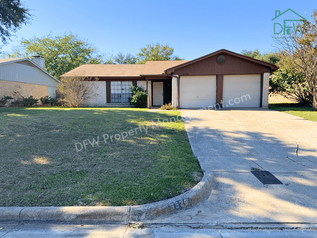6920 Misty Meadow Dr S, Fort Worth