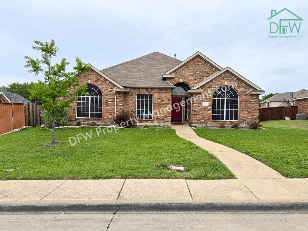 1541 Mountain Laurel Ln, Desoto