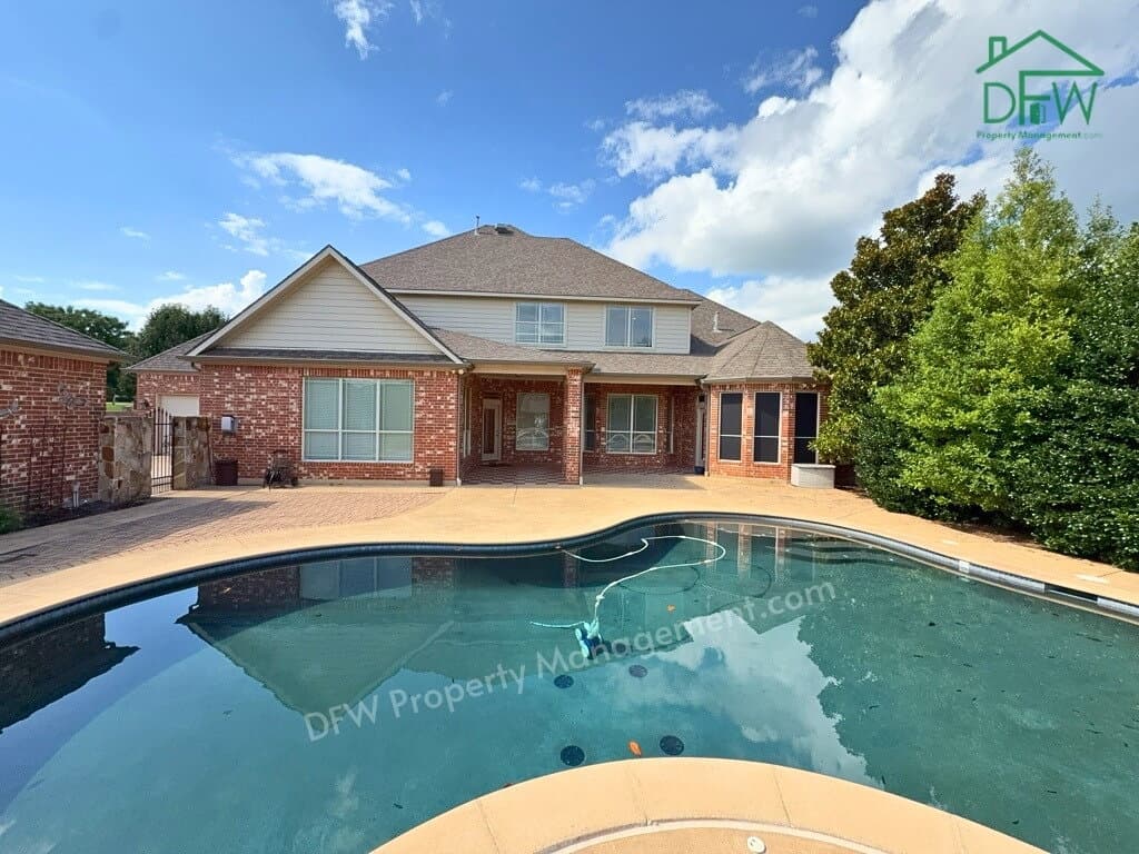 1205 Golden Gate Dr, Southlake