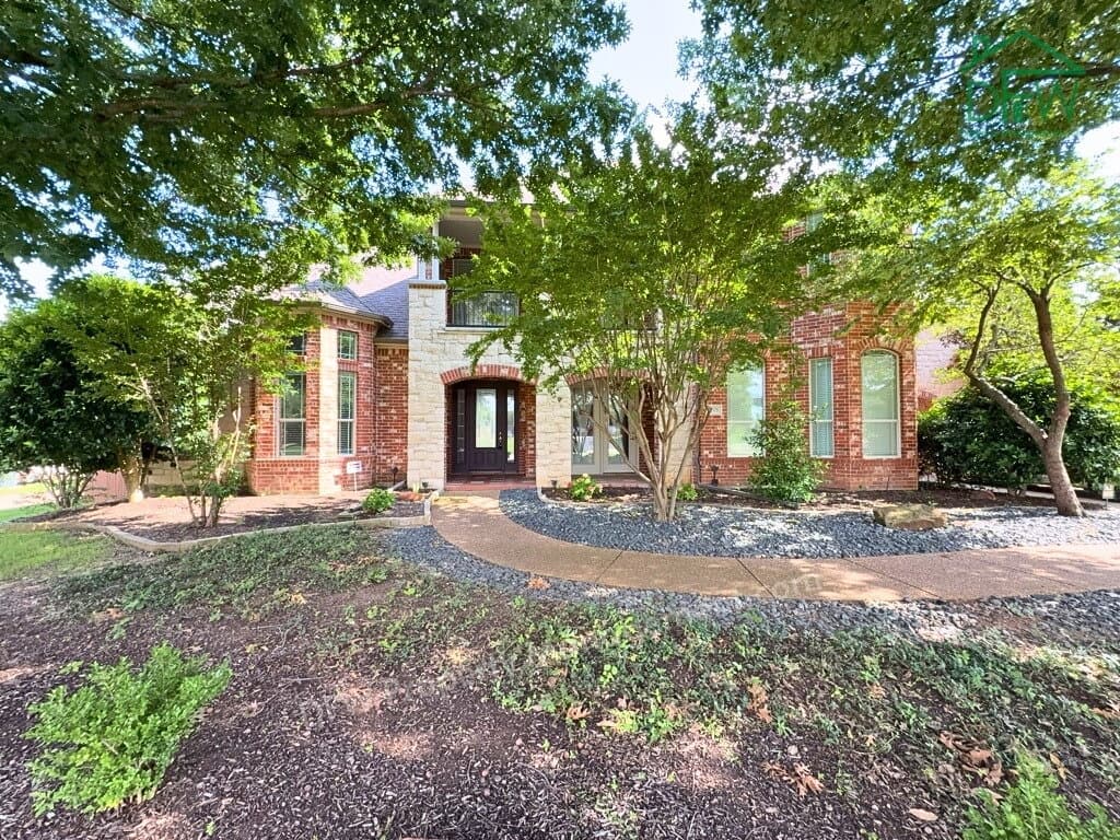 1205 Golden Gate Dr, Southlake