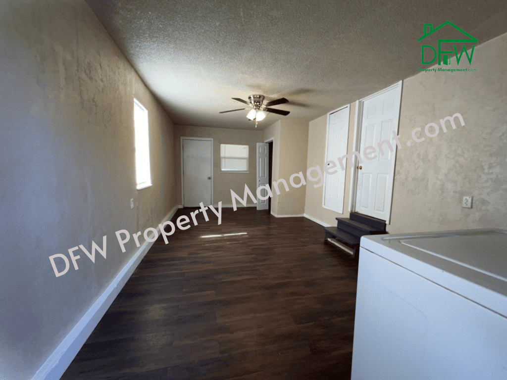 Totally renovated 3 bedroom 1 bathroom home for lease in Lawton DFW