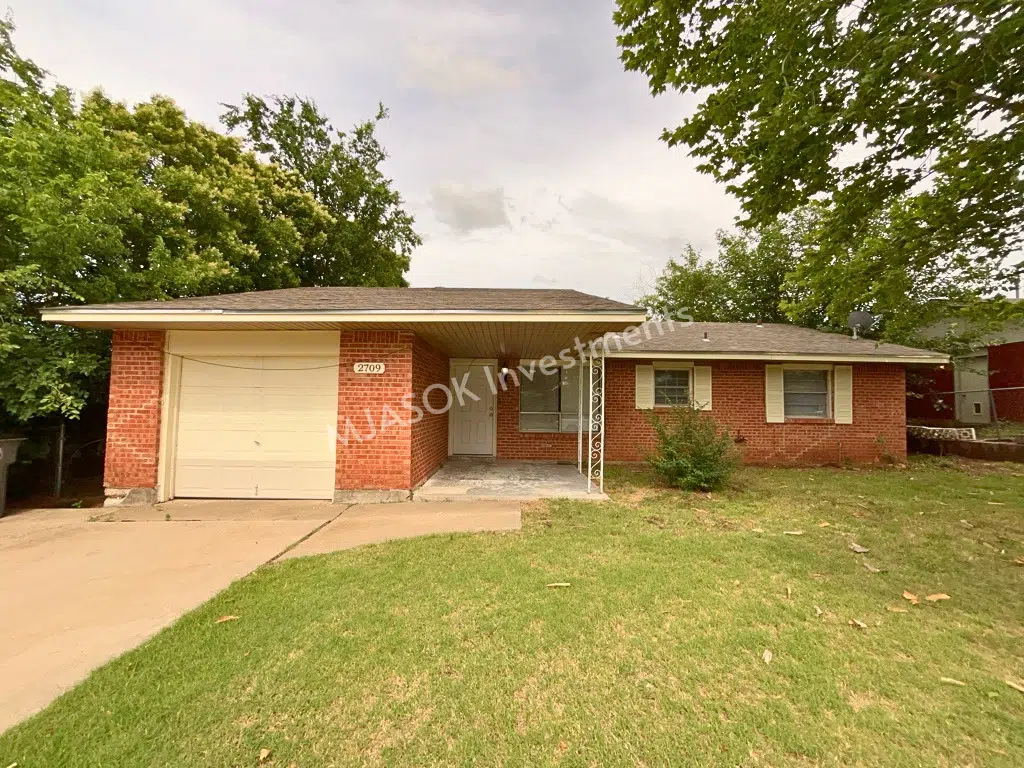 For Lease: 3-Bed, 2-Bath Home with Garage — 2709 NW Hilltop Dr, Lawton, OK 73507 | 2709 NW Hilltop Dr